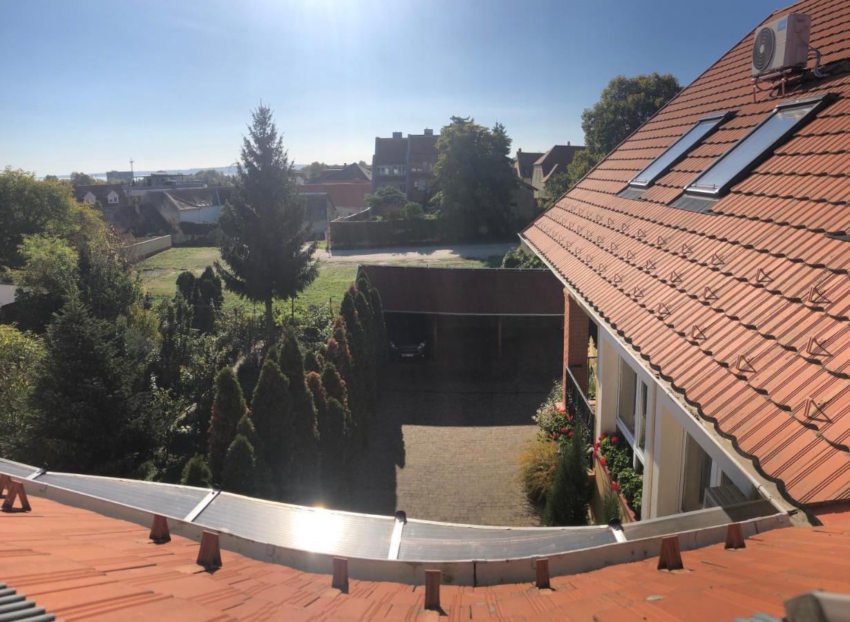 Galéria Apartmanház Keszthely Exterior foto